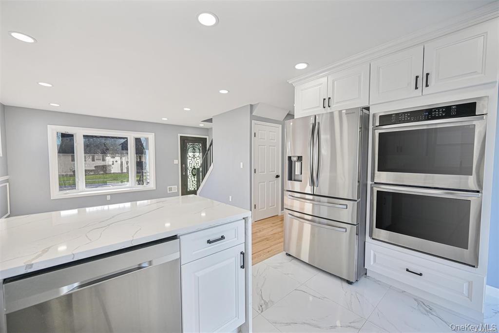 253 Meyer Avenue Valley Stream, NY 11580 - Photo 11 of 24