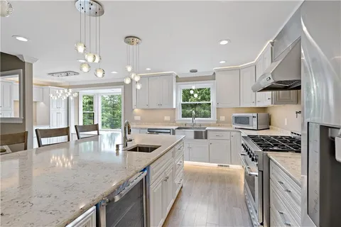 $425,000 | 329 Nature Trail Lane, Murrysville, PA 15668