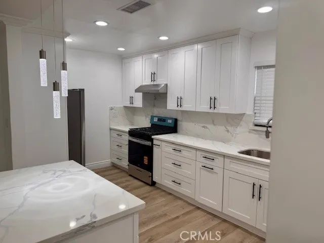 $4,100 | 9947 Norwich Avenue, Mission Hills, CA 91345