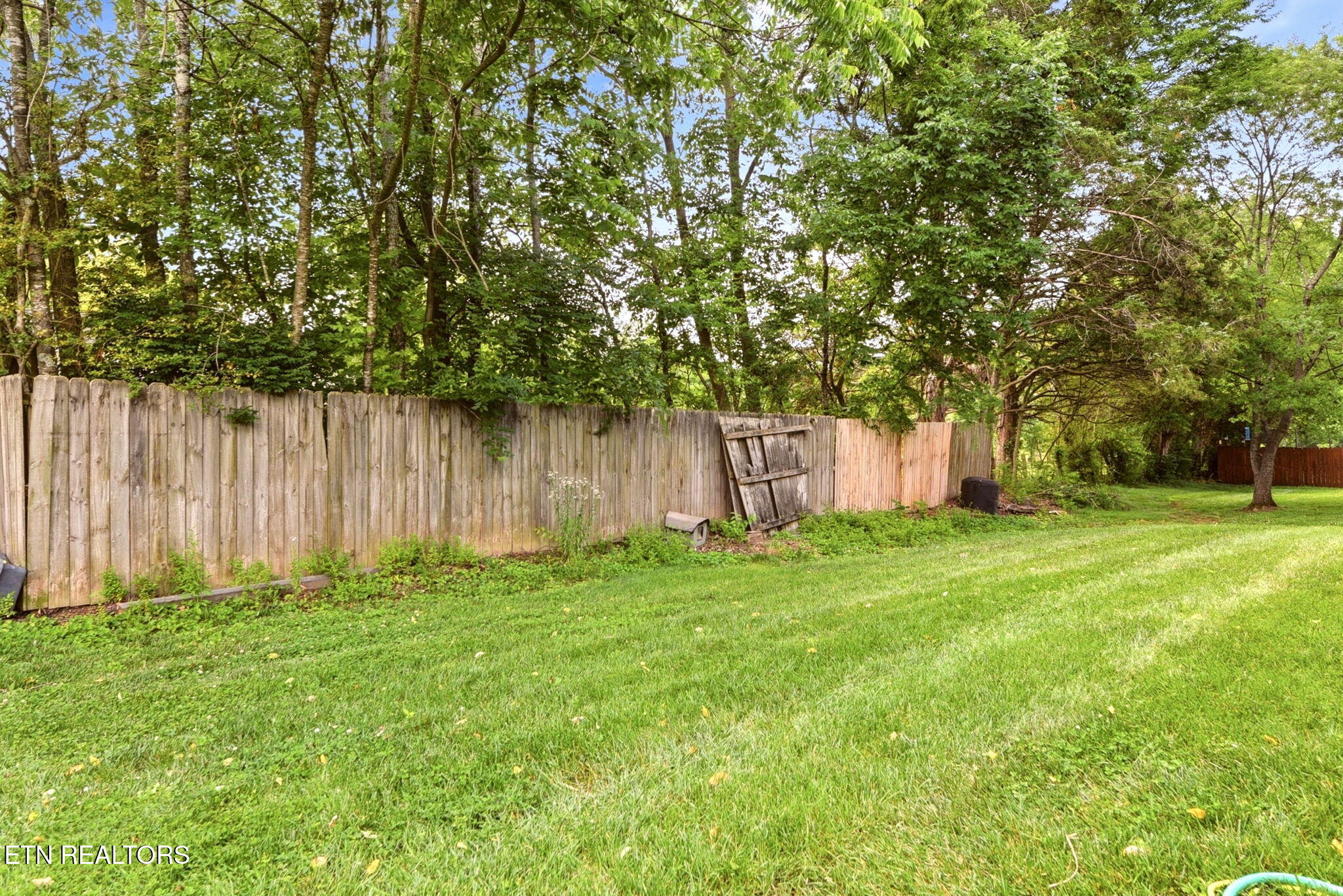 7219 Emerald Heath Road Powell, TN 37849 - Photo 33 of 34 Emerald Heath - Yard #1