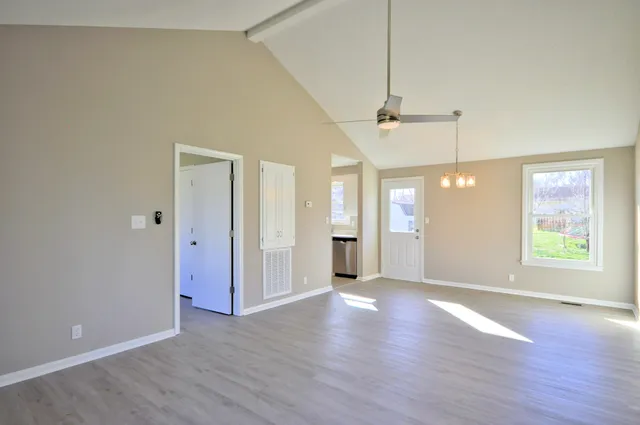 $1,350 | 570 Anita Drive, Clarksville, TN 37042