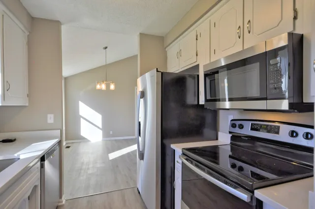 $1,350 | 570 Anita Drive, Clarksville, TN 37042