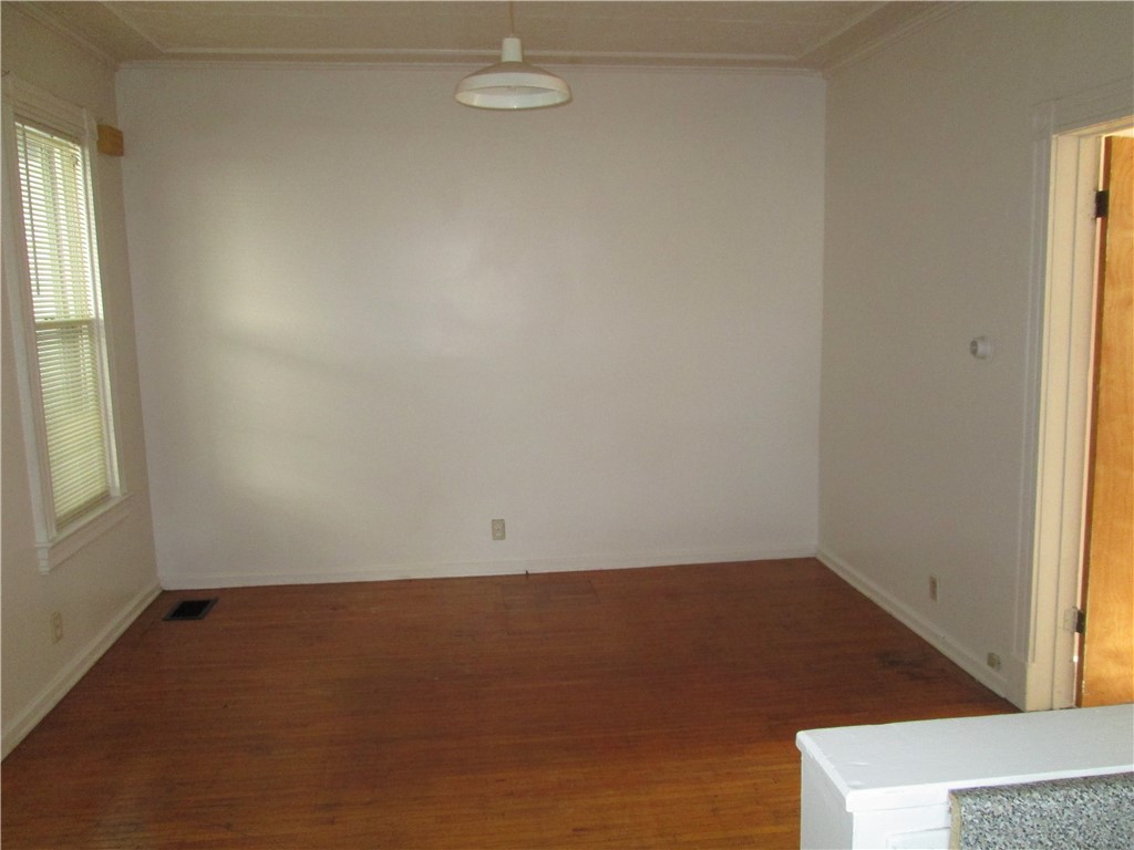 237 Pearl Street Rochester, NY 14607 - Photo 7 of 12