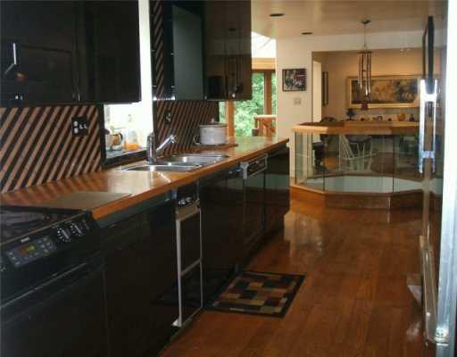 2337 Haymaker Road Monroeville, PA 15146 - Photo 5 of 8 Kitchen.