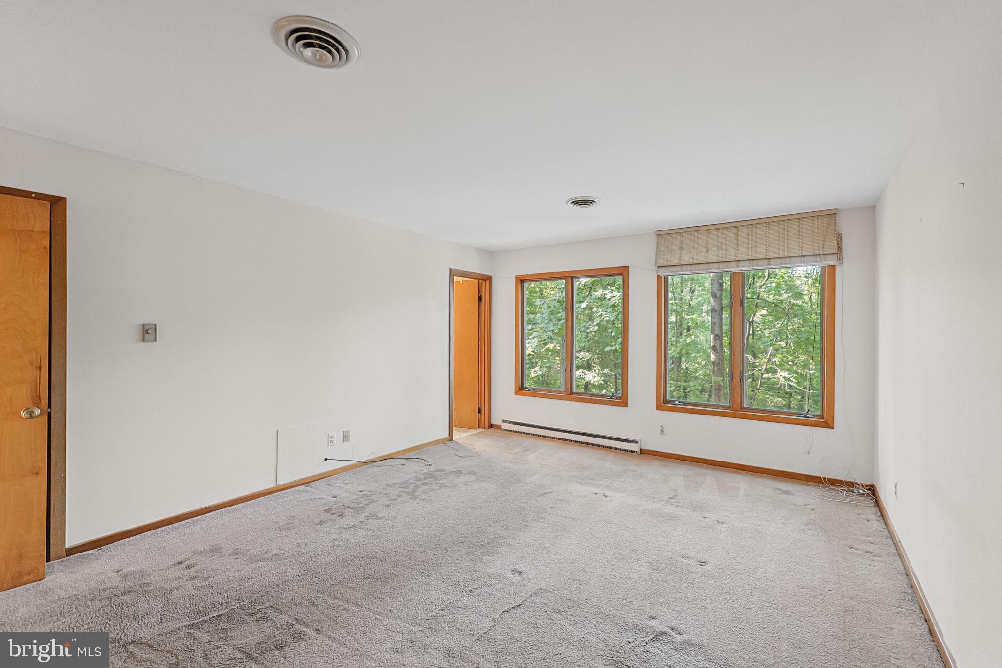 8810 Emory Grove Road Gaithersburg, MD 20877 - Photo 13 of 37 Primary bedroom