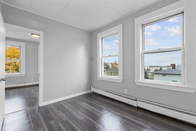 $1,395 | 14 Crown Street, Unit 3E, New Britain, CT 06053