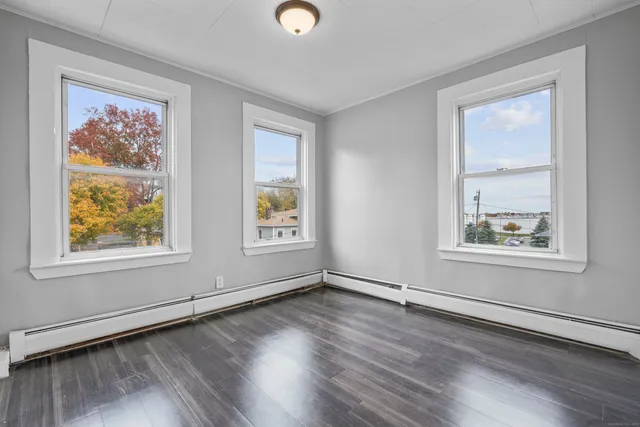 $1,395 | 14 Crown Street, Unit 3E, New Britain, CT 06053