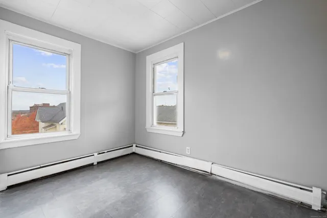 $1,395 | 14 Crown Street, Unit 3E, New Britain, CT 06053