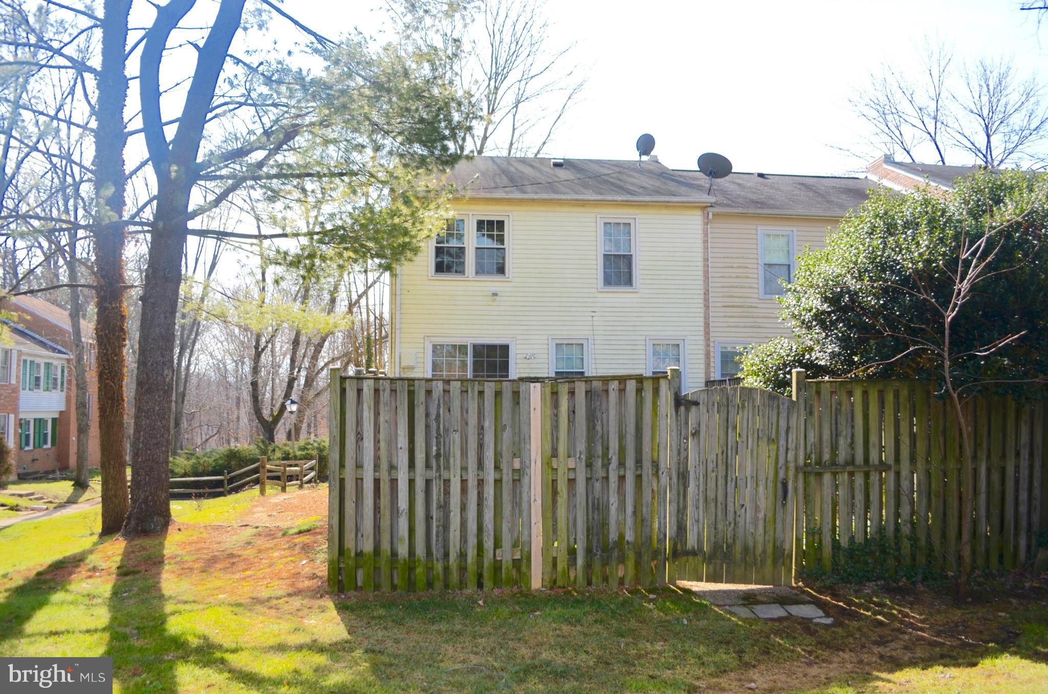 7762 Euclid Way Springfield, VA 22153 - Photo 3 of 24 Exterior (Rear)