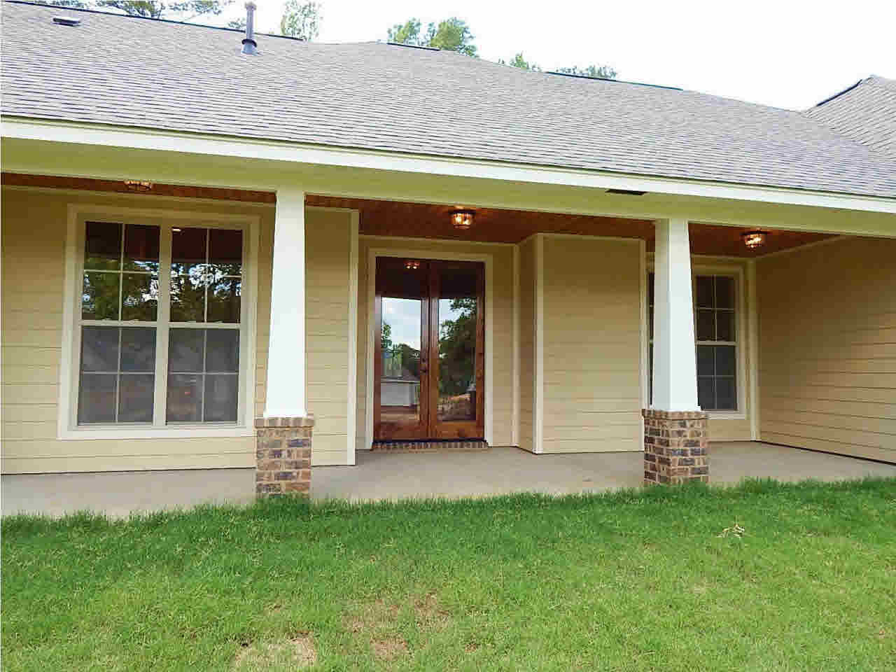 127 Busick Well Road Brandon, MS 39042 - Photo 32 of 34 Covered back patio