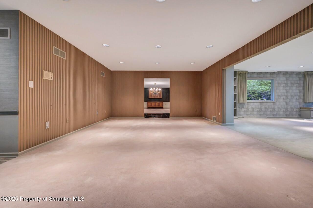 517 Grandview Street Clarks Summit, PA 18411 - Photo 13 of 86 517 Grandview St 12 Large