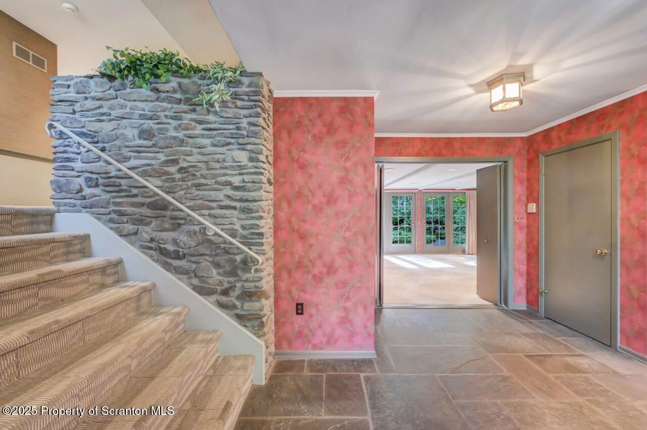 517 Grandview Street Clarks Summit, PA 18411 - Photo 51 of 86 517 Grandview St 50 Large