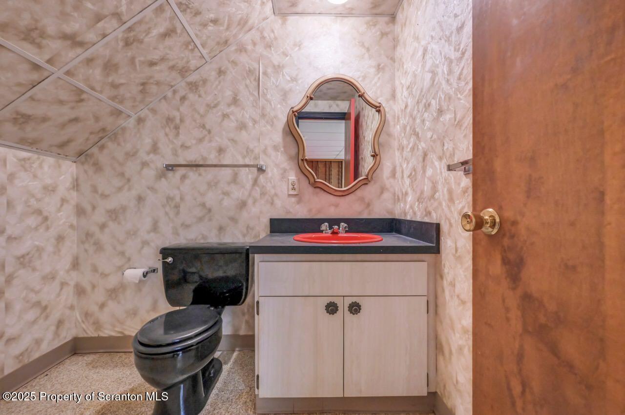 517 Grandview Street Clarks Summit, PA 18411 - Photo 67 of 86 a bathroom with a toilet and a sink