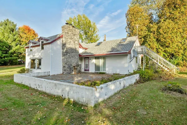 $595,000 | 489 West Shore Road, Isle La Motte, VT 05463