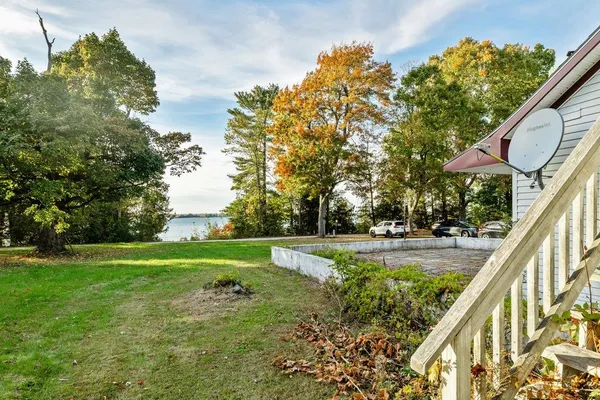 $595,000 | 489 West Shore Road, Isle La Motte, VT 05463