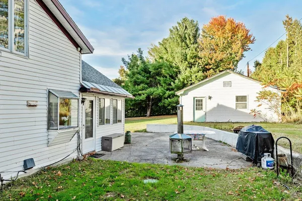 $595,000 | 489 West Shore Road, Isle La Motte, VT 05463