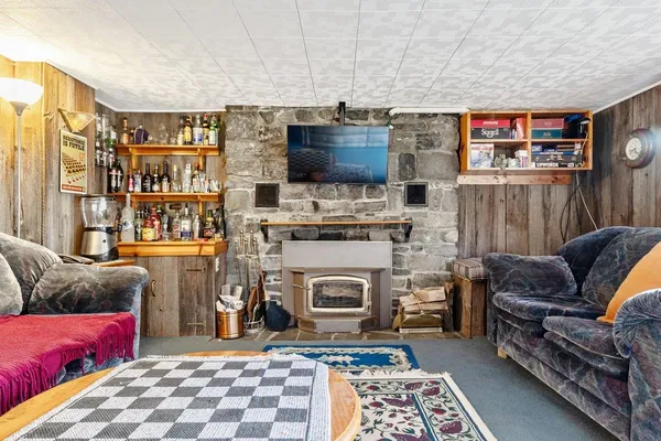 $595,000 | 489 West Shore Road, Isle La Motte, VT 05463