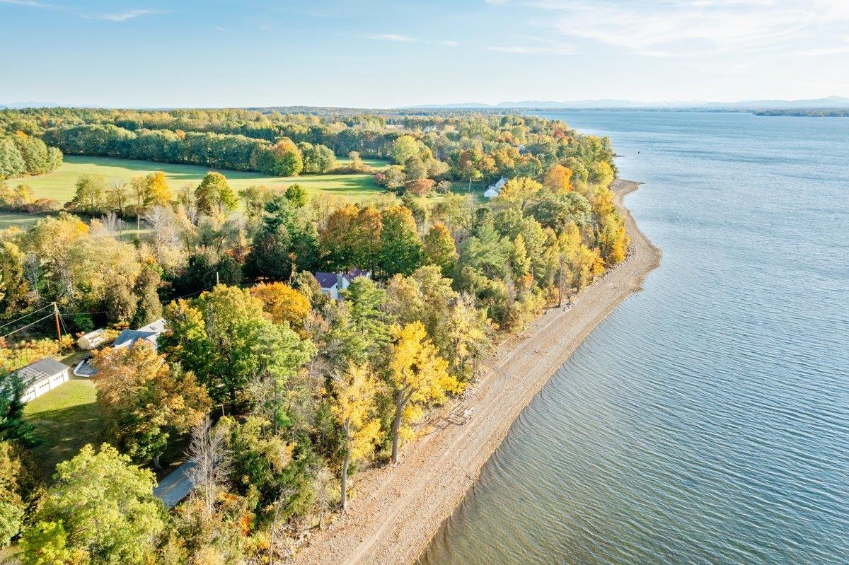 489 West Shore Road Isle La Motte, VT 05463 - Photo 4 of 42