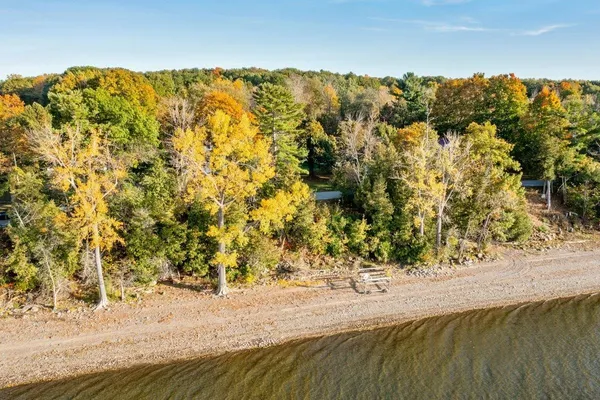 $595,000 | 489 West Shore Road, Isle La Motte, VT 05463
