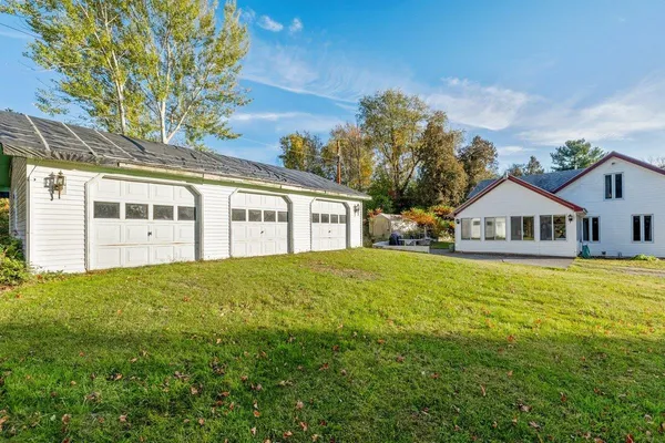 $595,000 | 489 West Shore Road, Isle La Motte, VT 05463