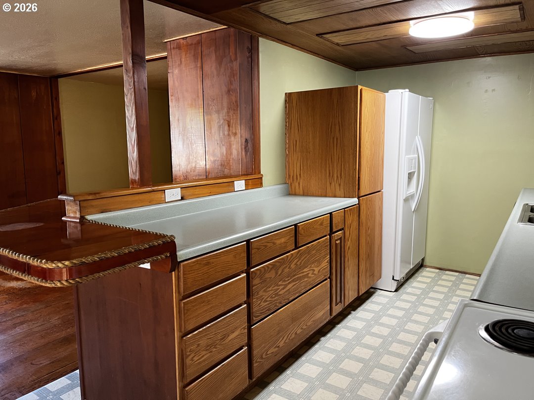 85122 Cedar Drive Florence, OR 97439 - Photo 16 of 46