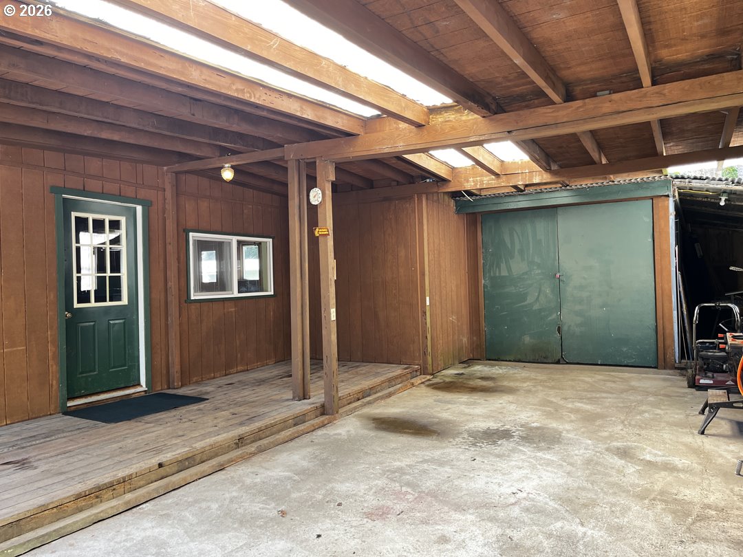 85122 Cedar Drive Florence, OR 97439 - Photo 3 of 46