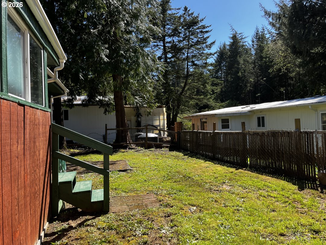 85122 Cedar Drive Florence, OR 97439 - Photo 37 of 46