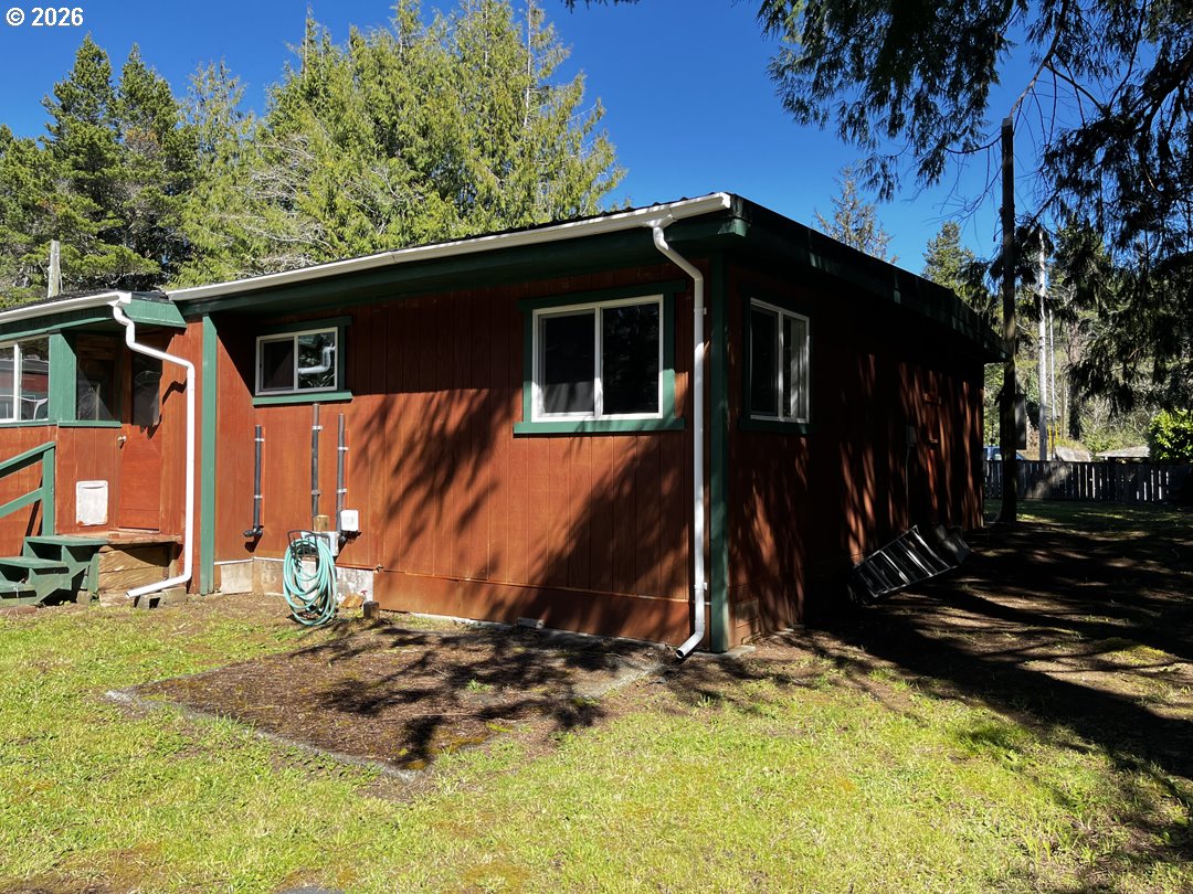 85122 Cedar Drive Florence, OR 97439 - Photo 40 of 46