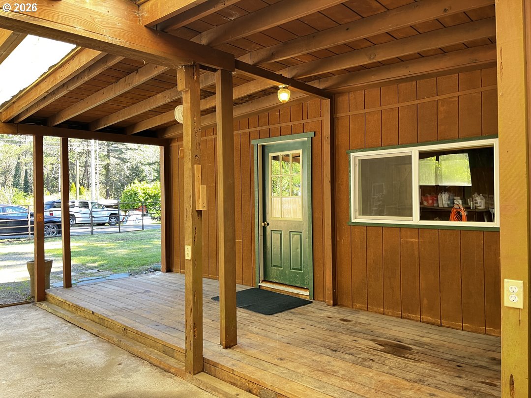 85122 Cedar Drive Florence, OR 97439 - Photo 10 of 46