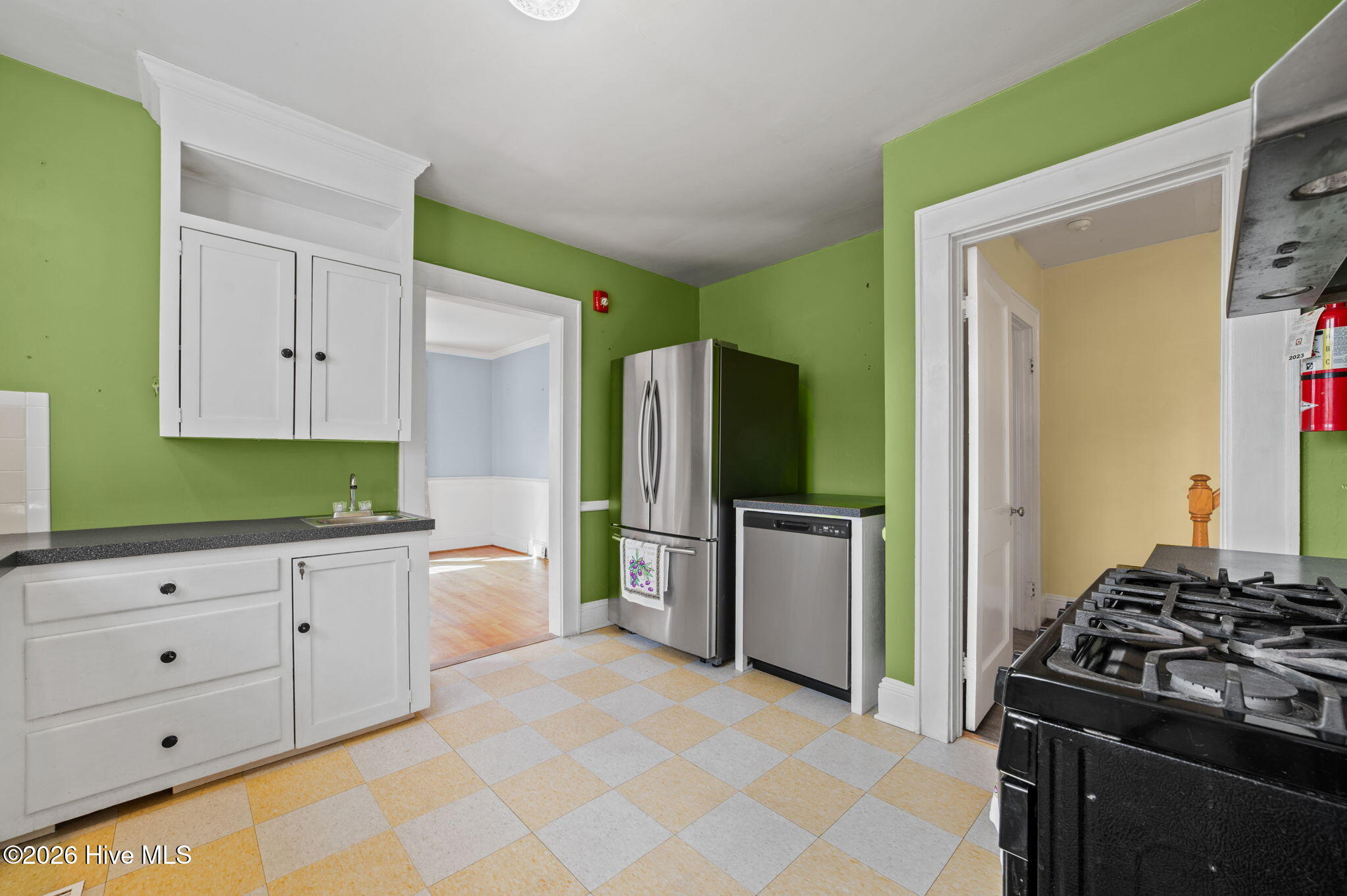 2280 West 5th Street Washington, NC 27889 - Photo 17 of 51 Kitchen