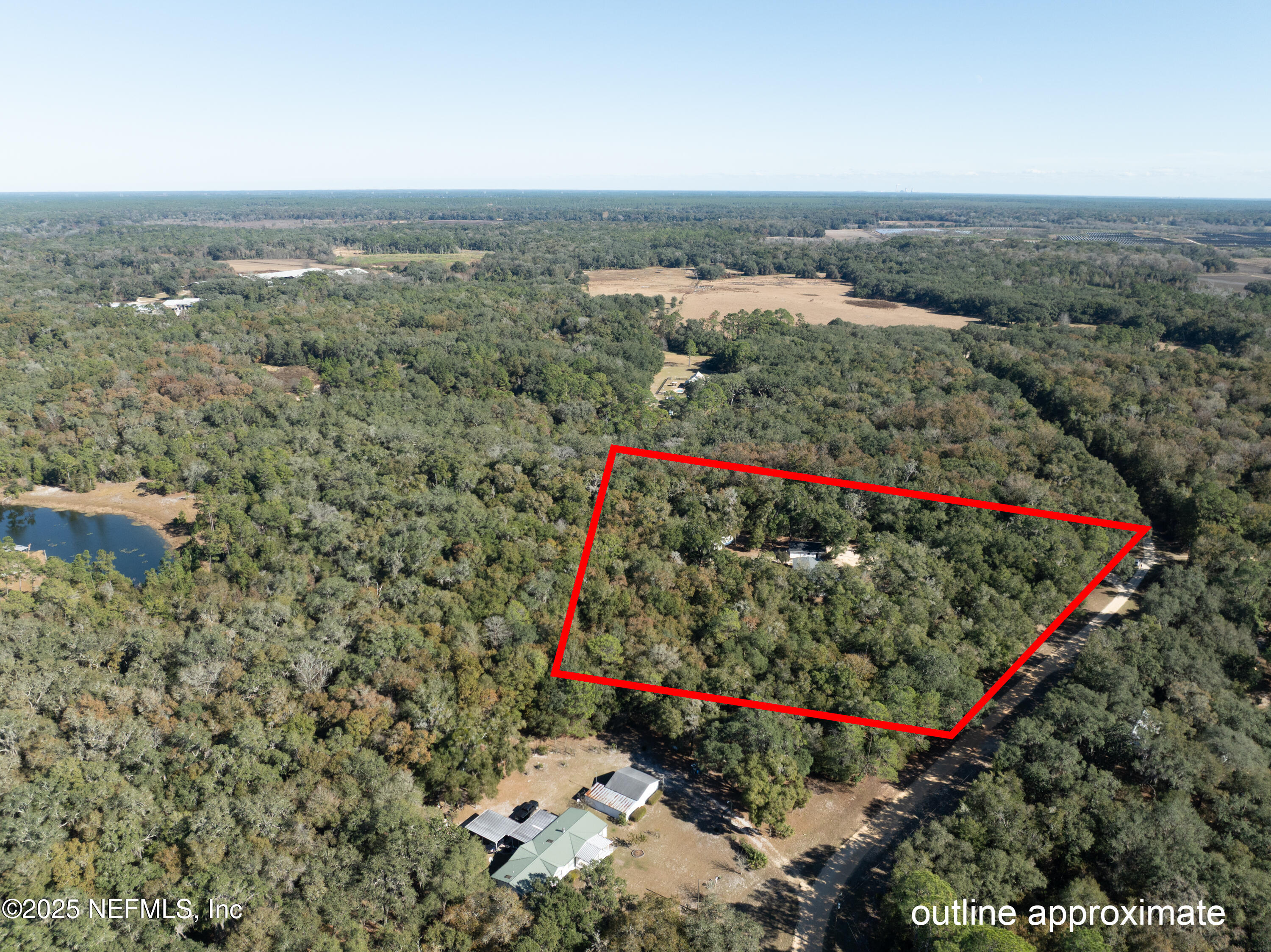 136 Boots Road Melrose, FL 32666 - Photo 39 of 40 a view of a outdoor space