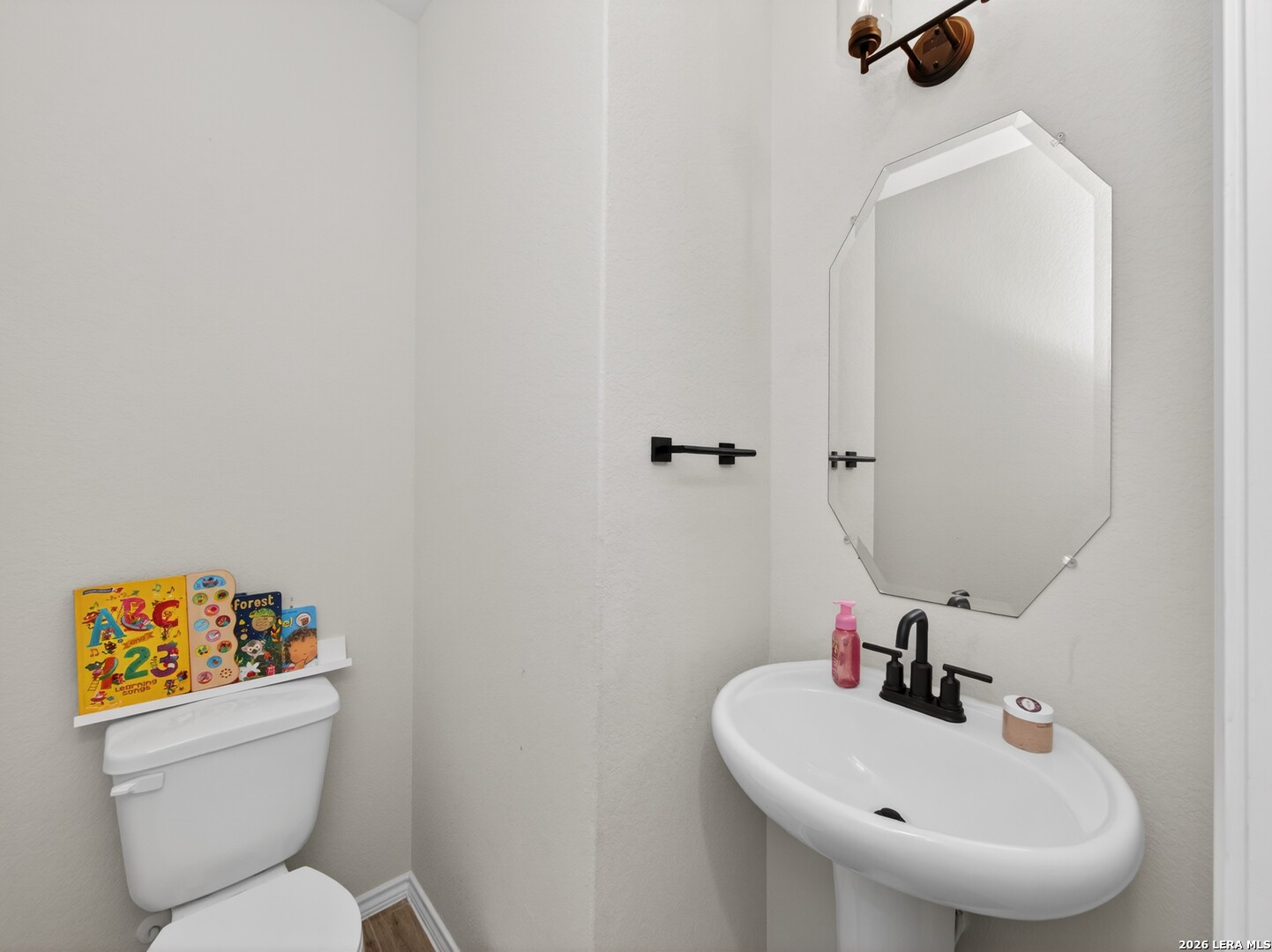 4035 Wild Bloom Road Seguin, TX 78155 - Photo 19 of 40