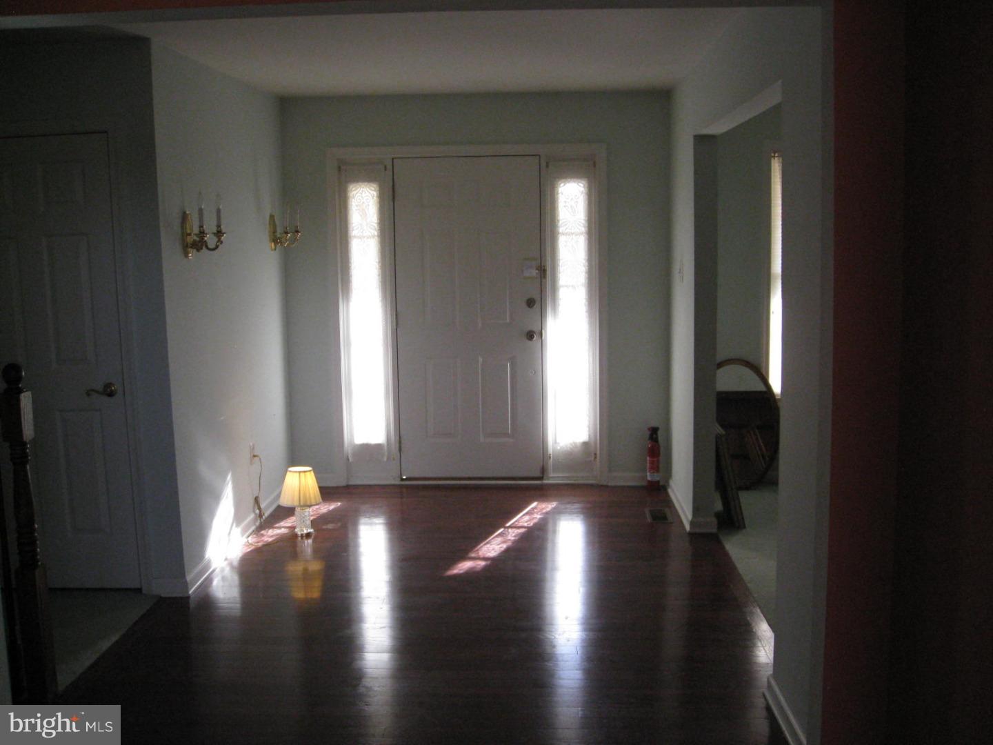 283 Conrow Road Delran, NJ 08075 - Photo 4 of 15