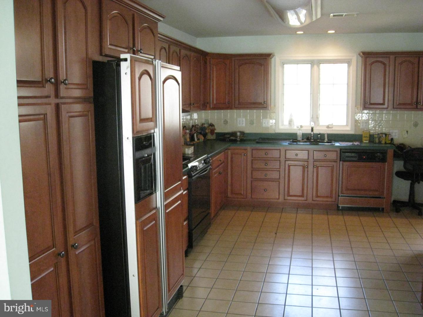 283 Conrow Road Delran, NJ 08075 - Photo 5 of 15