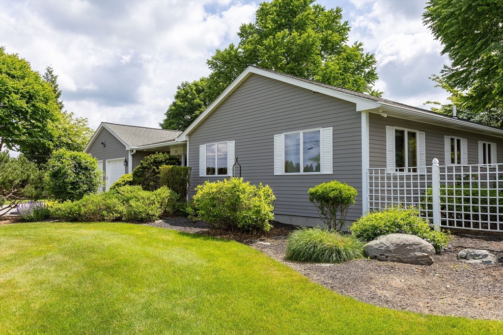 31 Fort Hill Road Oxford, MA 01540 - Photo 3 of 28