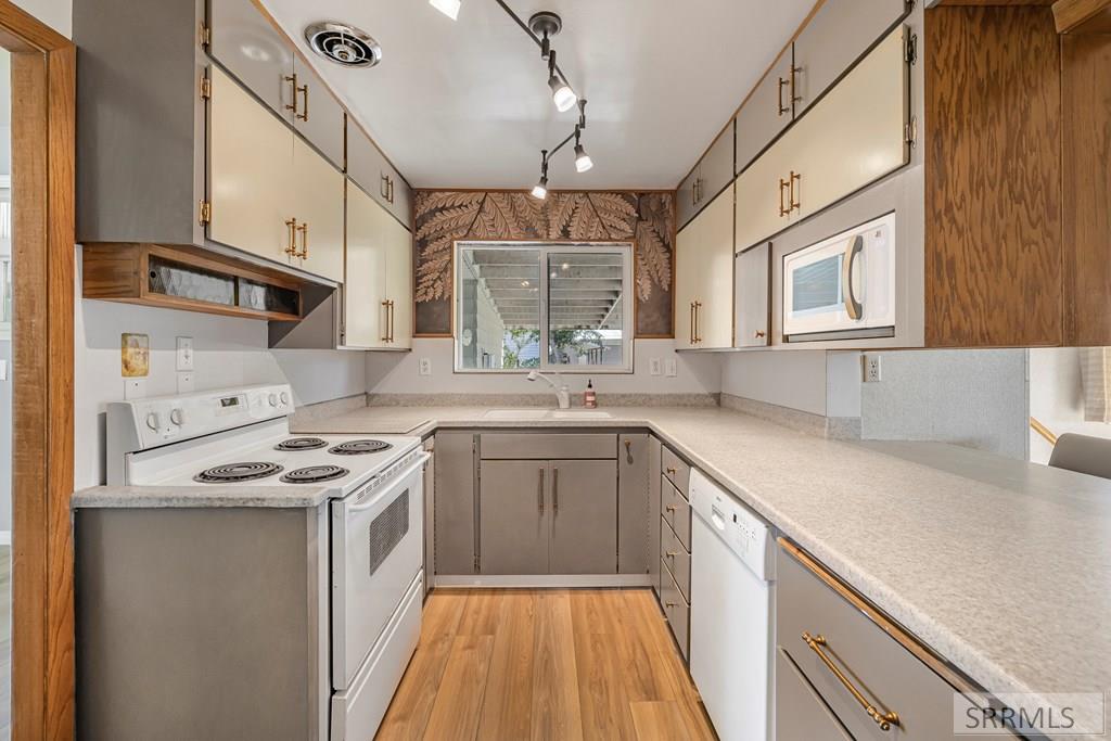 370 North State Street Shelley, ID 83274 - Photo 13 of 66 Kitchen