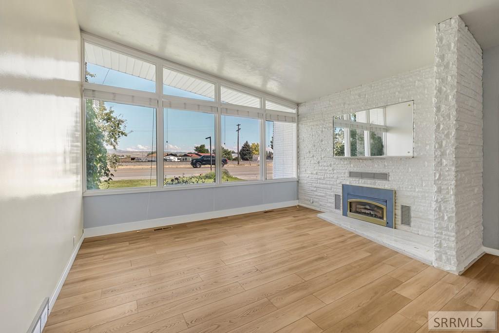 370 North State Street Shelley, ID 83274 - Photo 21 of 66 Family Room