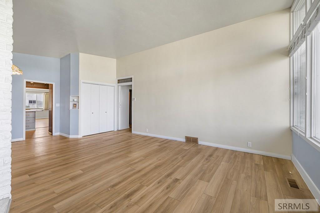 370 North State Street Shelley, ID 83274 - Photo 23 of 66 Family Room