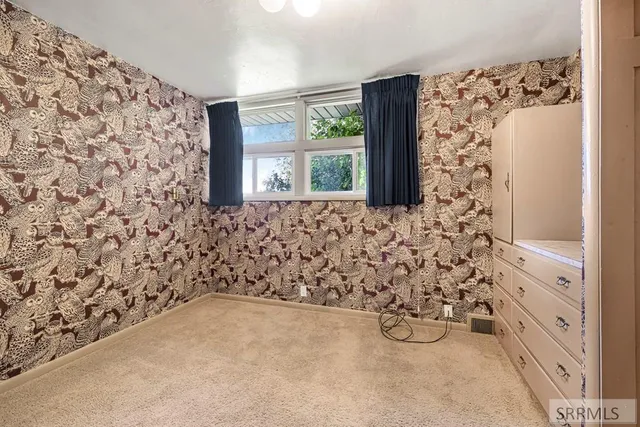 $475,000 | 370 North State Street, Shelley, ID 83274