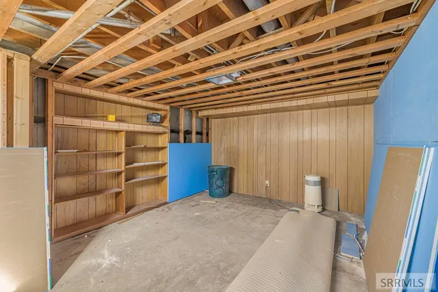 $475,000 | 370 North State Street, Shelley, ID 83274