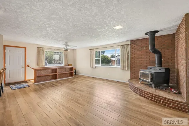 $475,000 | 370 North State Street, Shelley, ID 83274