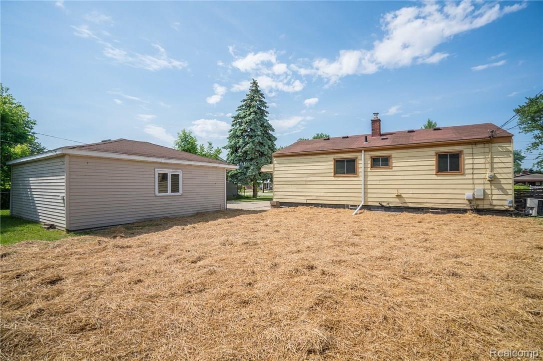 15320 Frazho Road Roseville, MI 48066 - Photo 6 of 28 Frazho-6.jpg
