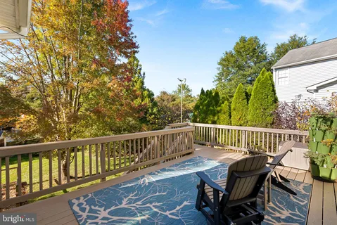 $870,000 | 917 Towering Oak Court, Purcellville, VA 20132