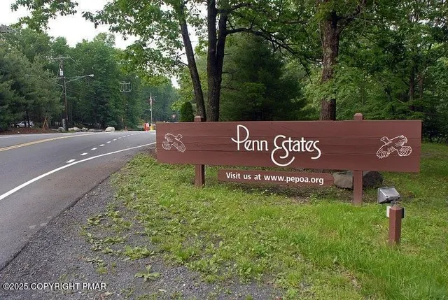 a view of outdoor space yard and patio
