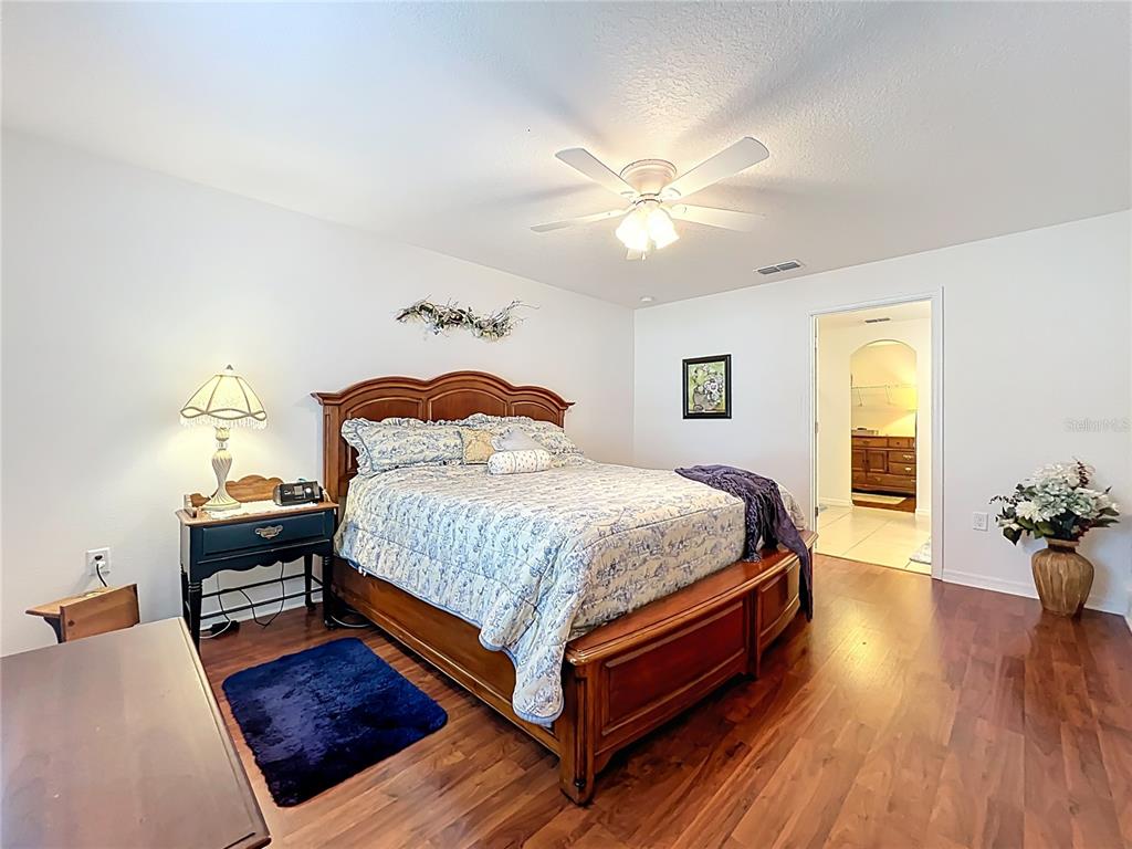 817 Laurel View Way Groveland, FL 34736 - Photo 32 of 55