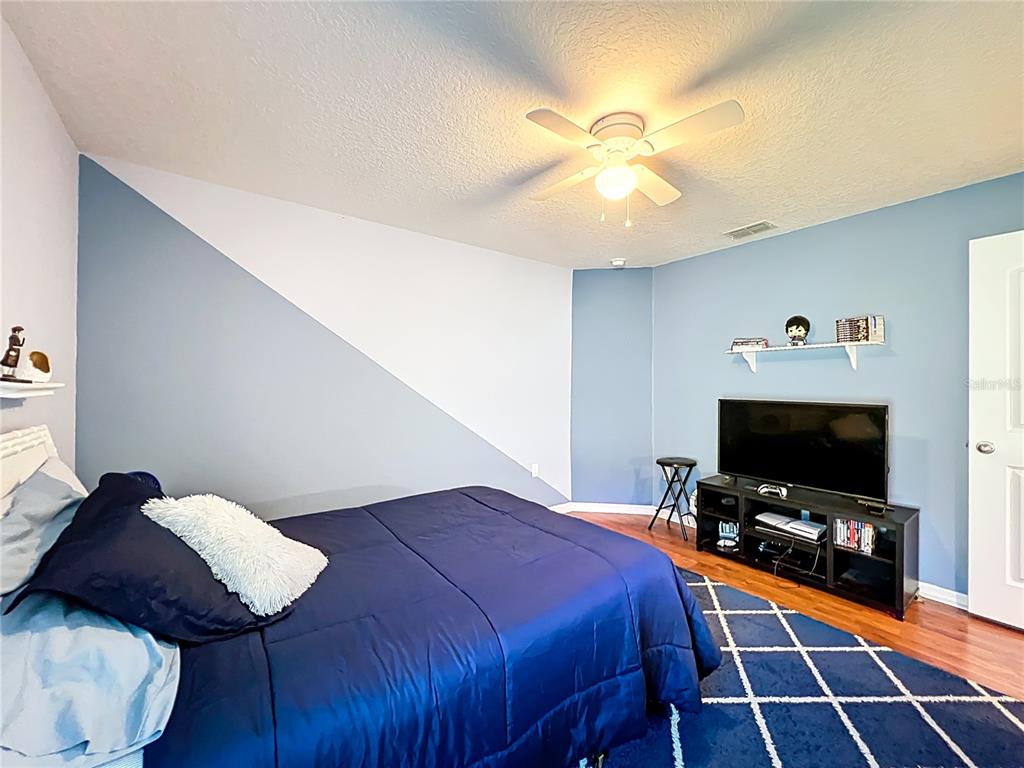 817 Laurel View Way Groveland, FL 34736 - Photo 36 of 55