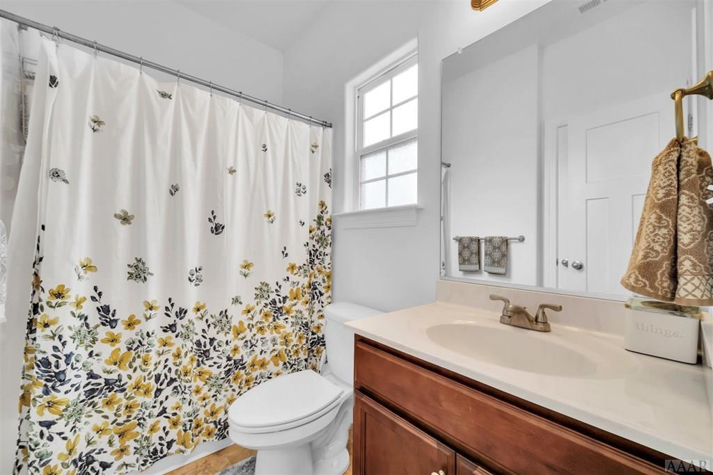 109 Elrod Road Moyock, NC 27958 - Photo 28 of 46 Full bath 1st floor