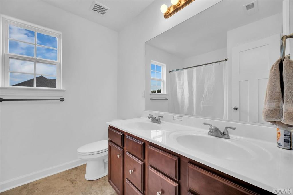 109 Elrod Road Moyock, NC 27958 - Photo 35 of 46 2nd floor full bath