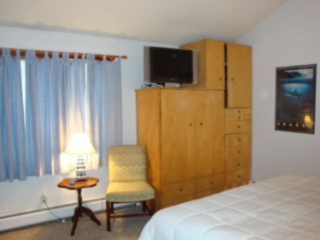 1301 Marsh Family Road Hartford, VT 05059 - Photo 11 of 13 Gallery Image 11