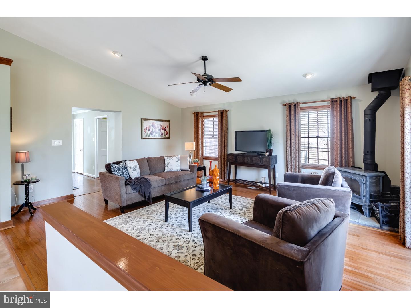 23 Colwick Road Cherry Hill, NJ 08002 - Photo 9 of 25